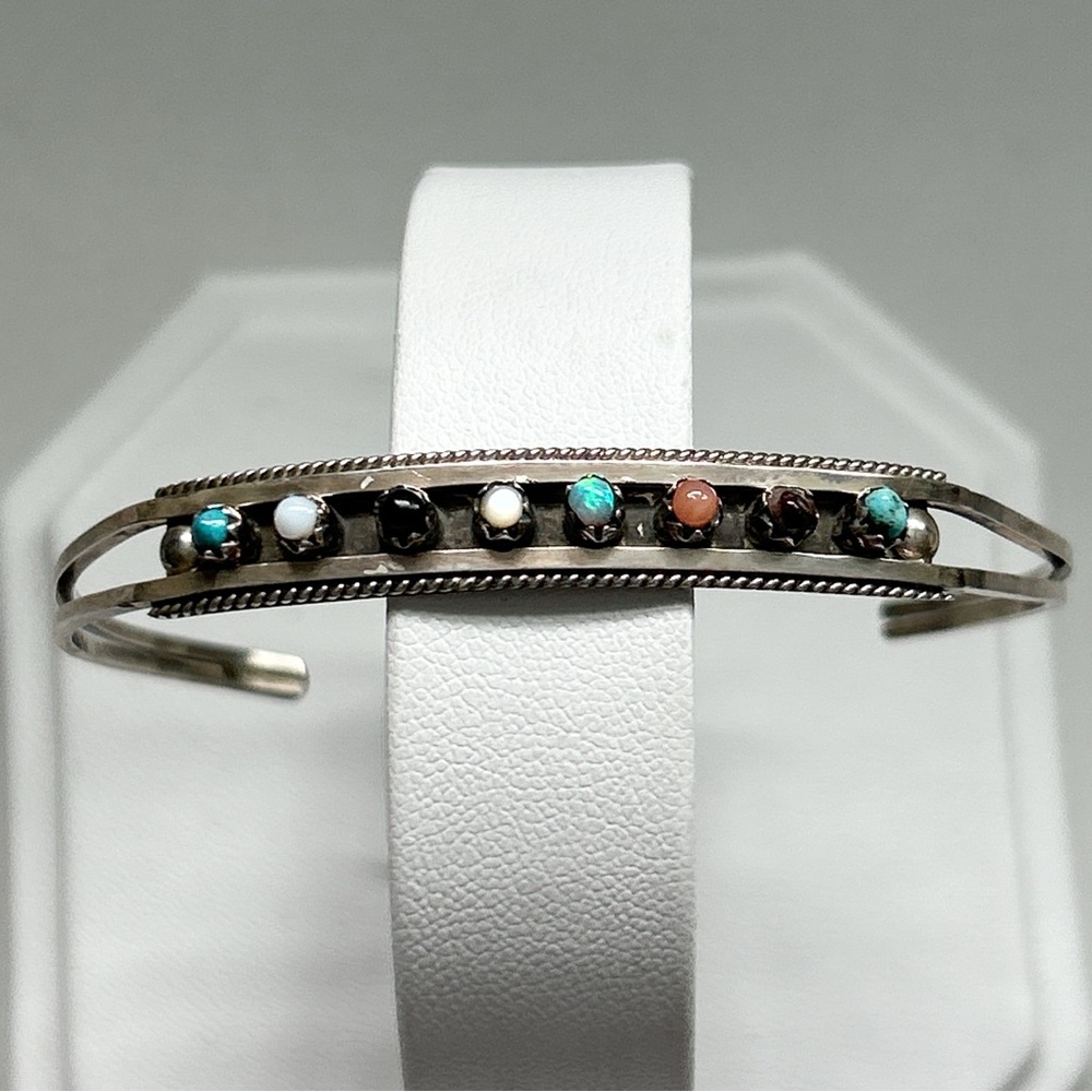Vintage Signed Zuni Eight Gemstone Snake Eye Sterling Silver Cuff Bracelet